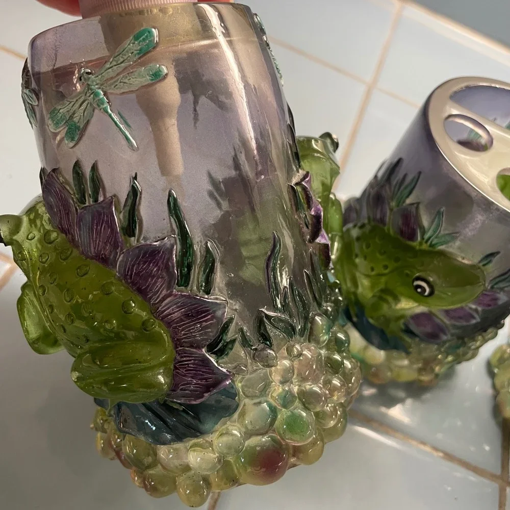 Lucite 60s 70s Frog Bathroom‎ 3 pc Set Soap Dispenser Toothbrush tumbler Decor